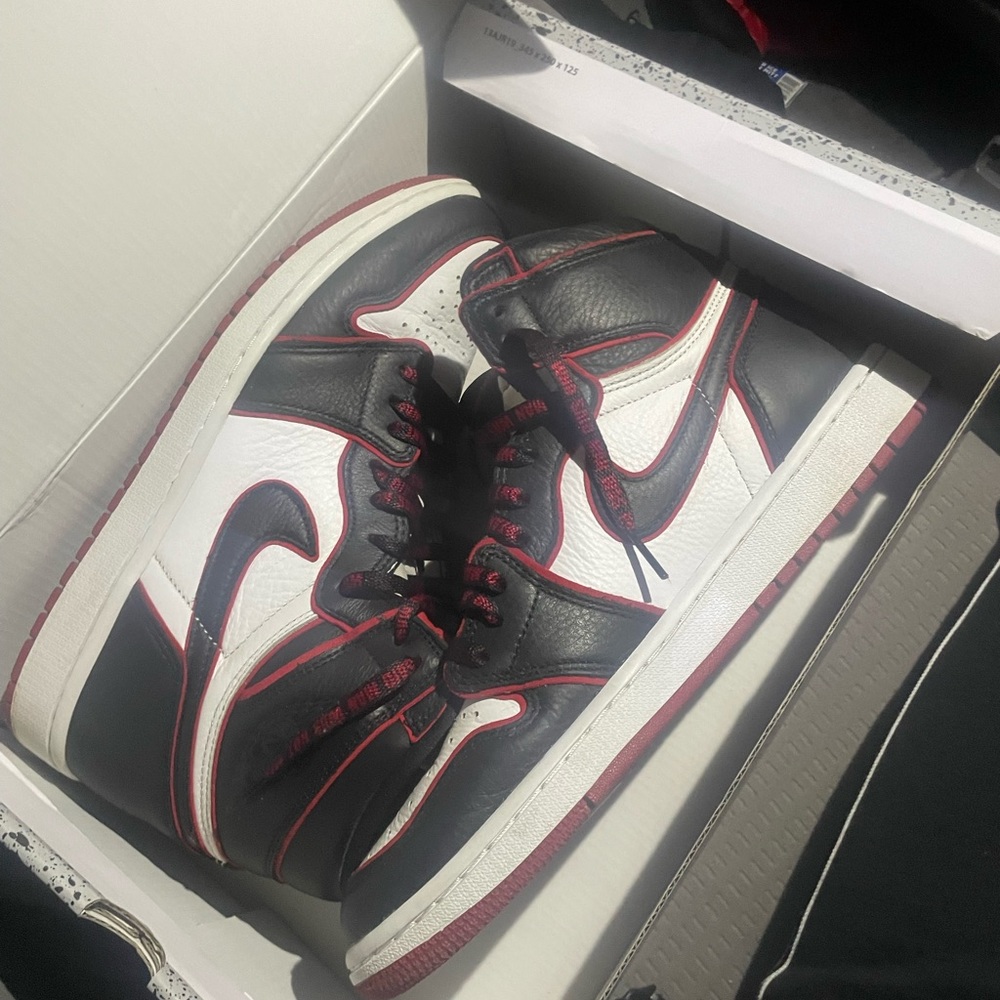 Jordan 1 bloodline